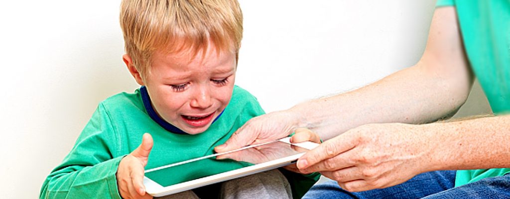 movil-impide-a-ninos-autocalmarse